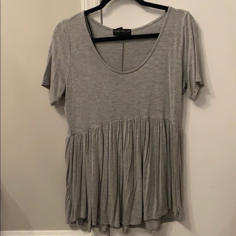 Forever 21+ gray top